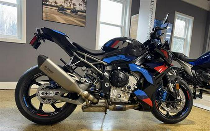 2026 BMW M 1000 R