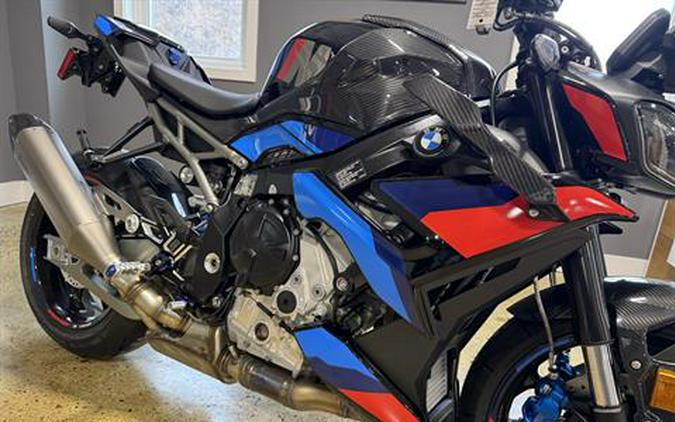 2026 BMW M 1000 R