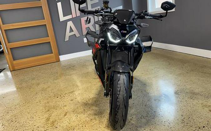 2026 BMW M 1000 R