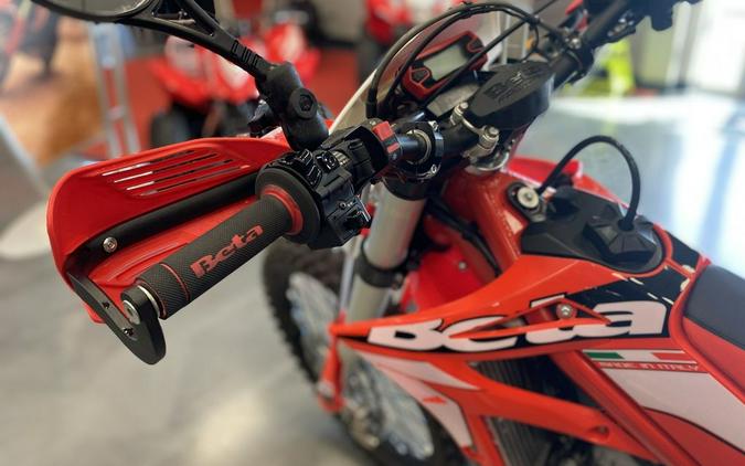 2019 BETA Xtrainer 300