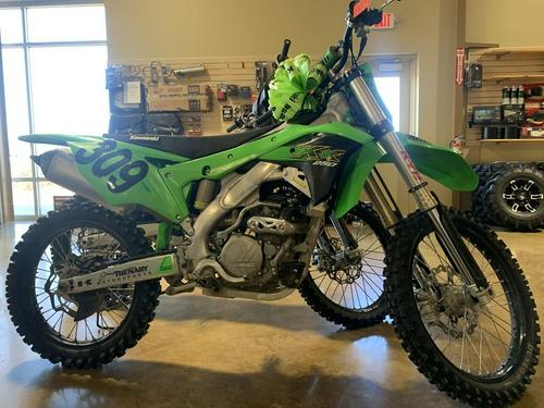 2020 Kawasaki KX250 Totally Revised | 10 Fast Facts (Video)