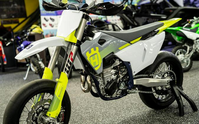 2024 Husqvarna® FS 450