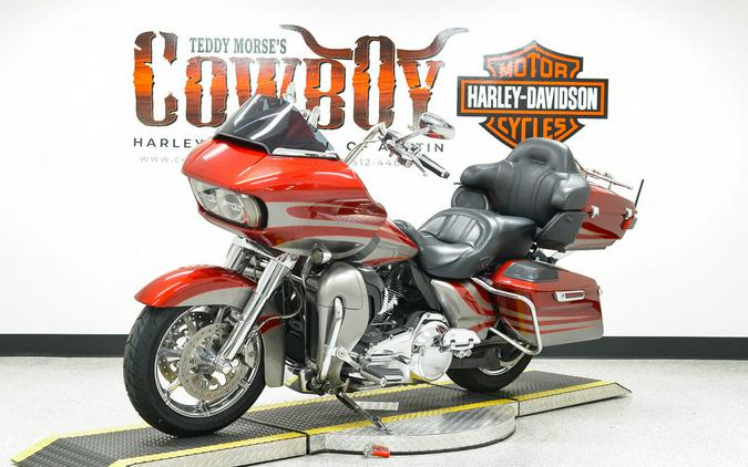 2016 Harley-Davidson® FLTRUSE - CVO™ Road Glide Ultra®