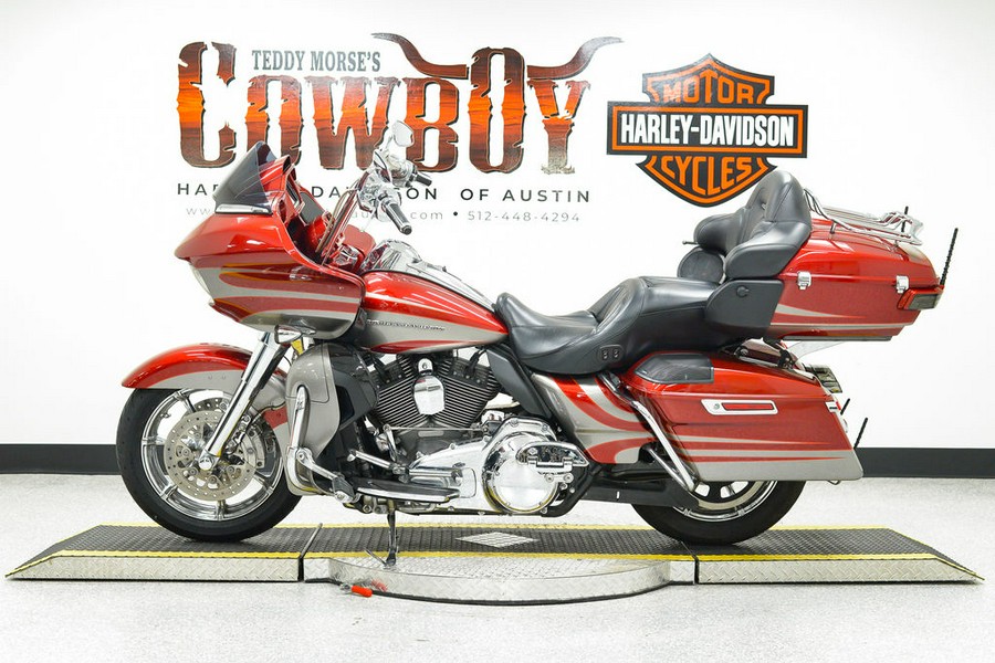 2016 Harley-Davidson® FLTRUSE - CVO™ Road Glide Ultra®