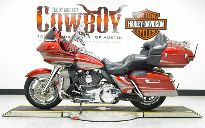 2016 Harley-Davidson® FLTRUSE - CVO™ Road Glide Ultra®