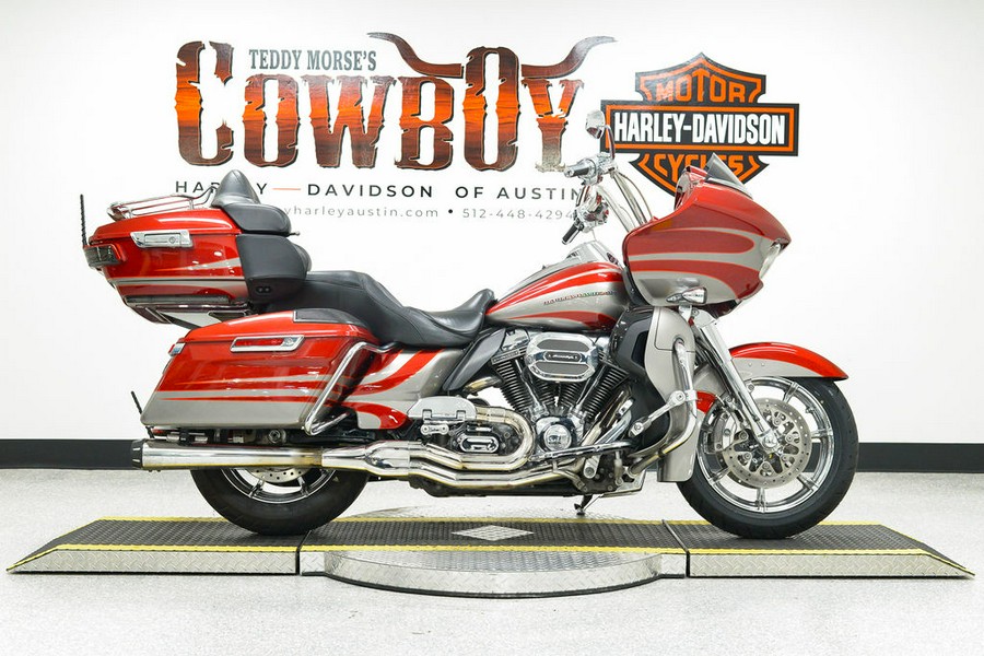 2016 Harley-Davidson® FLTRUSE - CVO™ Road Glide Ultra®