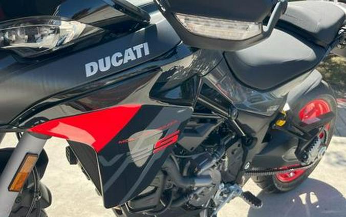 2024 Ducati Multistrada V2 Thrilling Black