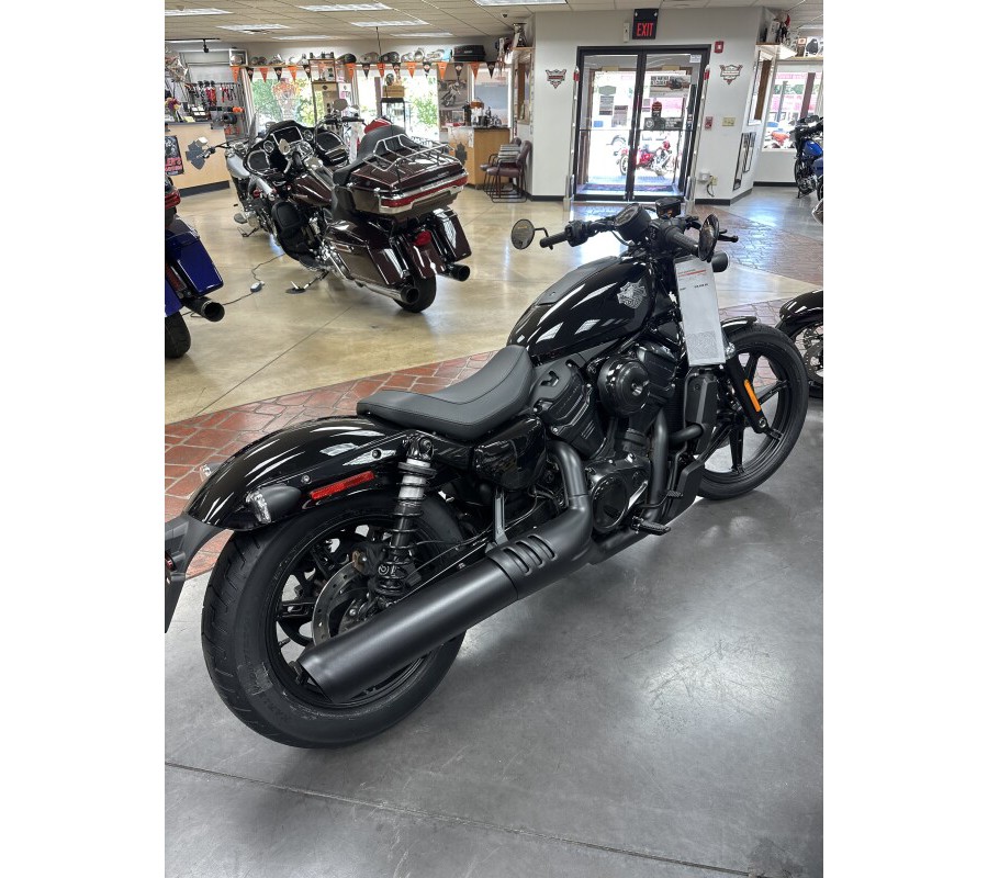 2025 Harley-Davidson® Nightster® Vivid Black
