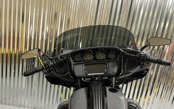 2018 Harley-Davidson FLHXSE - CVO Street Glide