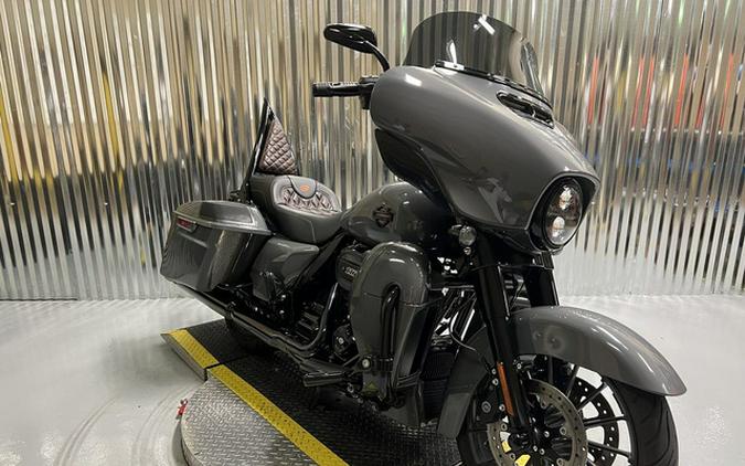 2018 Harley-Davidson FLHXSE - CVO Street Glide