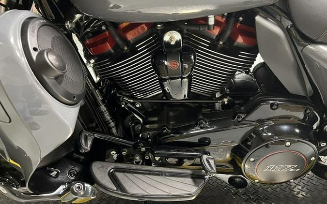 2018 Harley-Davidson FLHXSE - CVO Street Glide