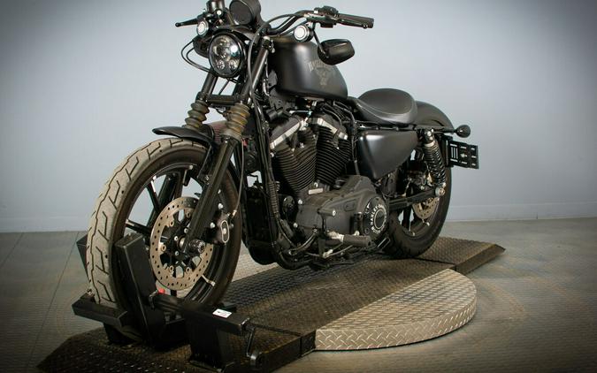 2016 Harley-Davidson Iron 883