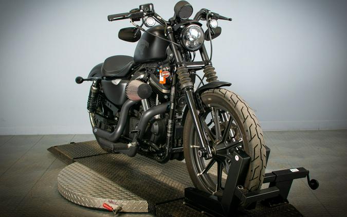 2016 Harley-Davidson Iron 883