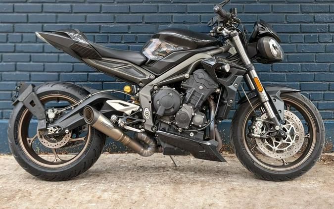 2023 Triumph Street Triple RS Carbon Black