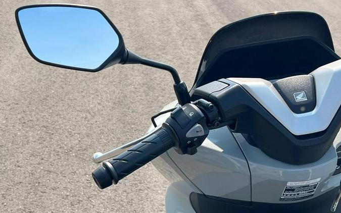 2025 Honda® PCX ABS