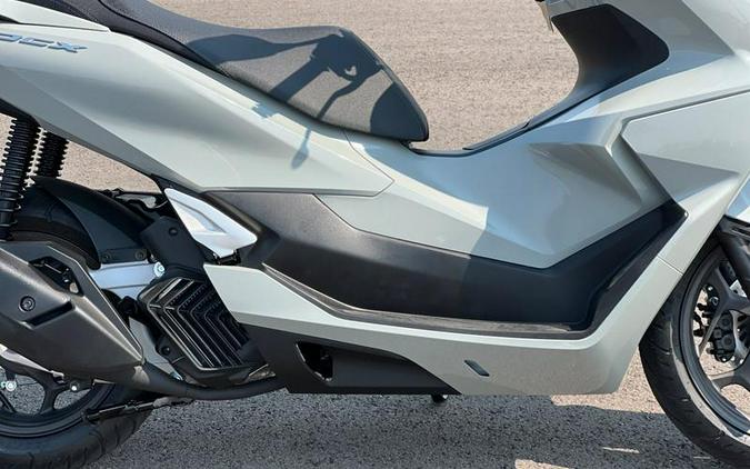2025 Honda® PCX ABS