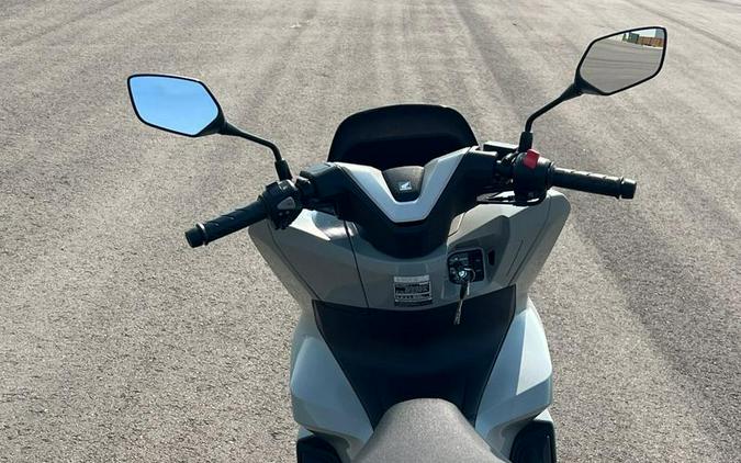 2025 Honda® PCX ABS