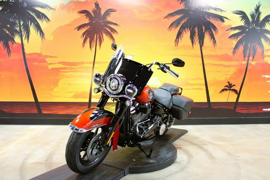 2025 Harley-Davidson® FLHC - Heritage Classic