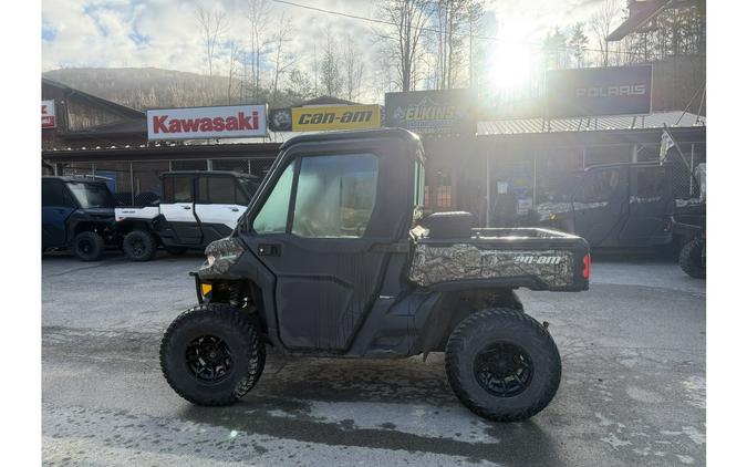 2019 Can-Am Defender XT™ CAB HD10