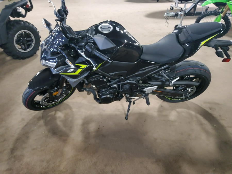 2024 Kawasaki Z900 ABS