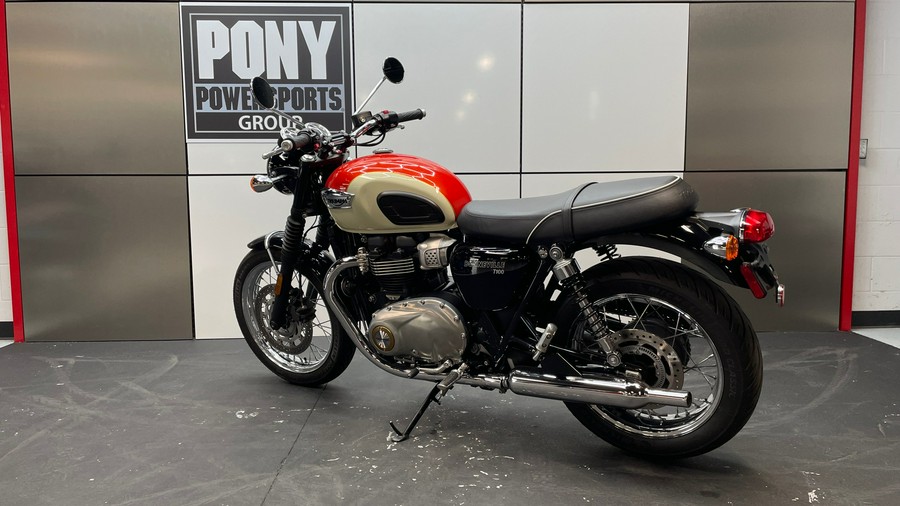2019 Triumph Bonneville T100 (Two-Tone)