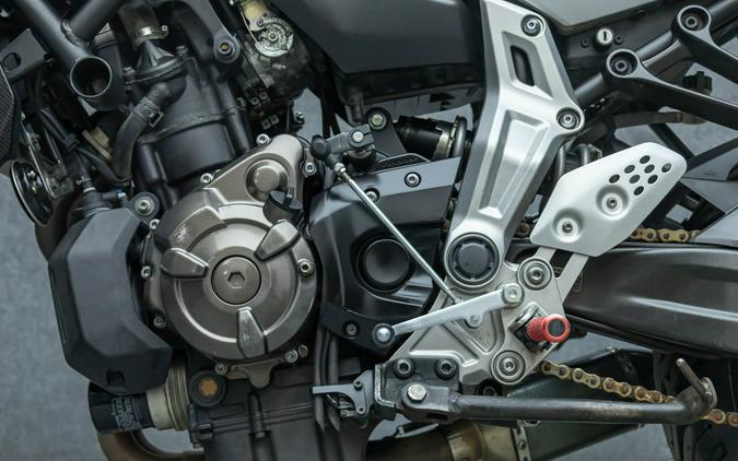 2017 YAMAHA FZ07