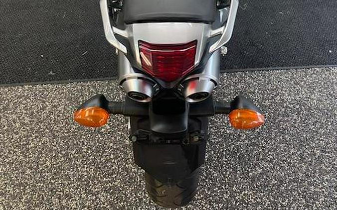2004 FZ6 - Yamaha