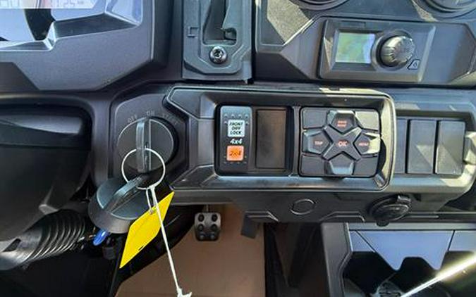 2026 Can-Am Defender 6x6 Limited