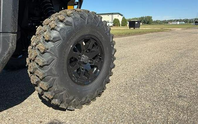 2026 Can-Am Defender 6x6 Limited