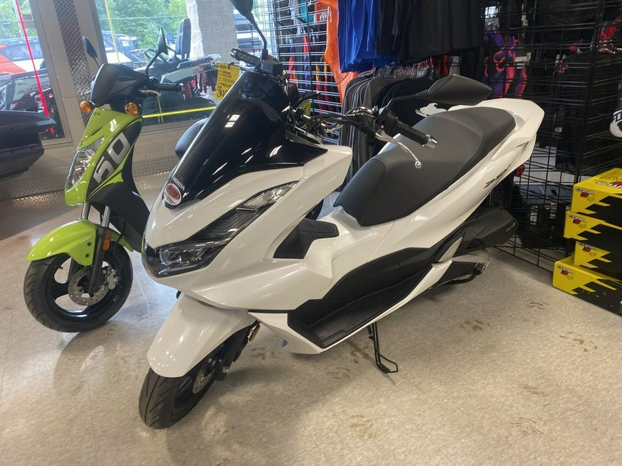 2022 Honda® PCX