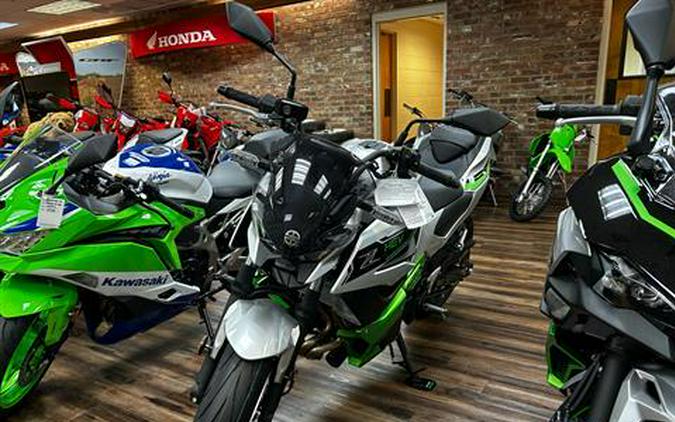 2024 Kawasaki Z7 Hybrid ABS