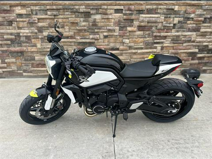 2024 CFMOTO 700CL-X Sport