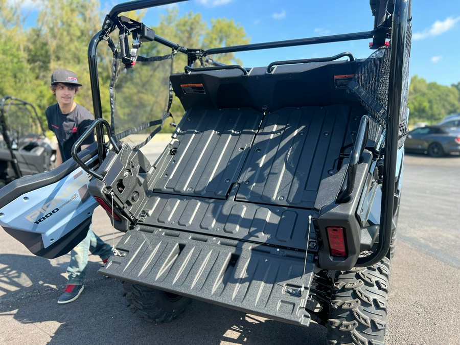 2024 Honda Pioneer 1000-5 Deluxe