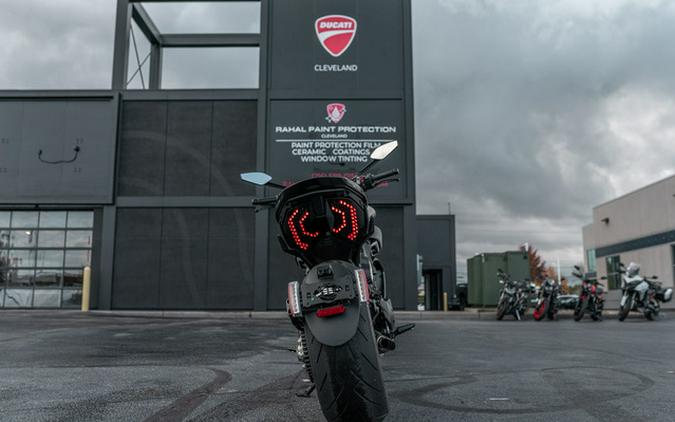 2024 Ducati Diavel V4 Black