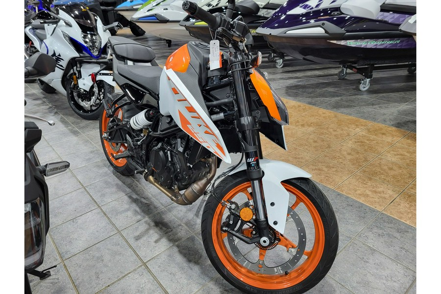 2024 KTM 250 Duke