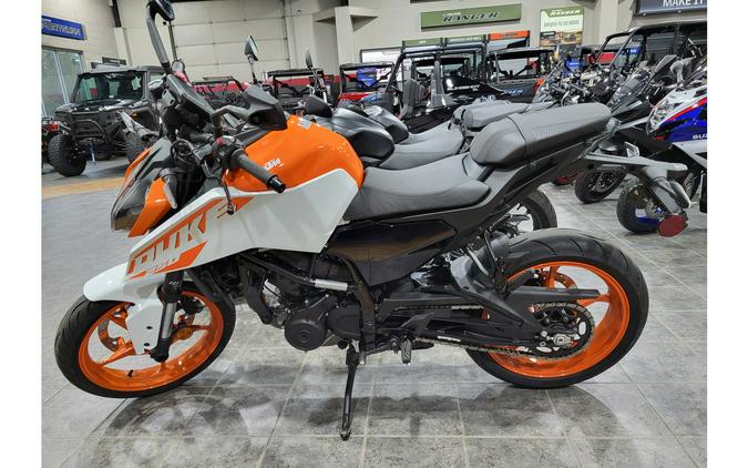 2024 KTM 250 Duke