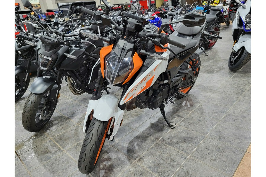 2024 KTM 250 Duke