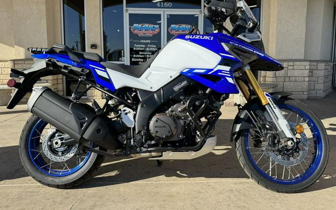 New 2023 SUZUKI VSTROM 1050DE PEARL VIGOR BLUE AND PEARL BRILLIANT WHITE