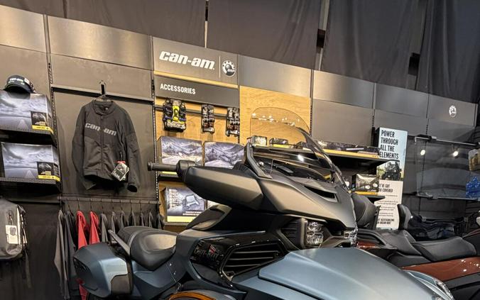 2025 Can-Am Spyder RT Blue Abyss