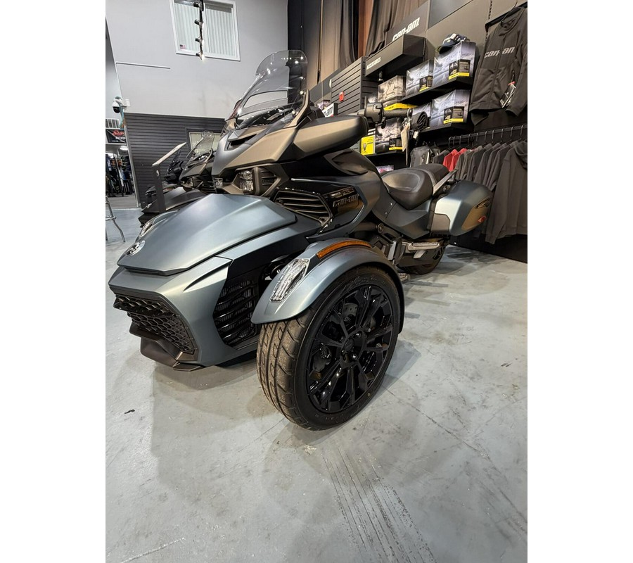 2025 Can-Am Spyder RT Blue Abyss
