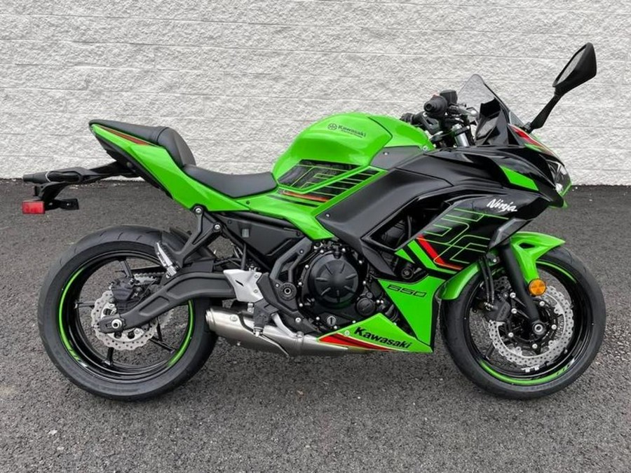 2023 Kawasaki Ninja® 650 KRT Edition