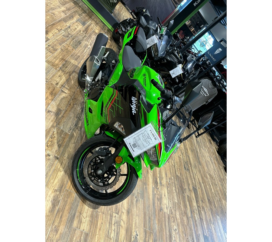 2023 Kawasaki Ninja 400 KRT Edition