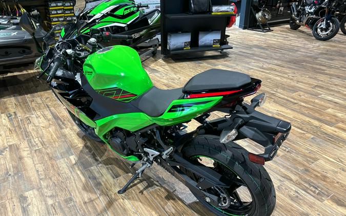 2023 Kawasaki Ninja 400 KRT Edition