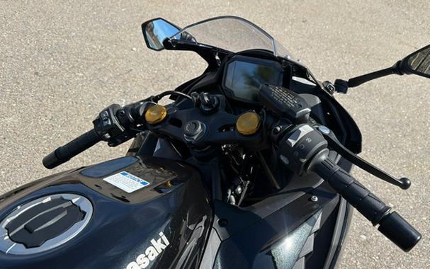 2026 Kawasaki NINJA ZX-4R ABS