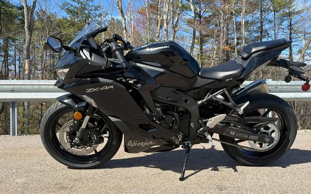 2026 Kawasaki NINJA ZX-4R ABS
