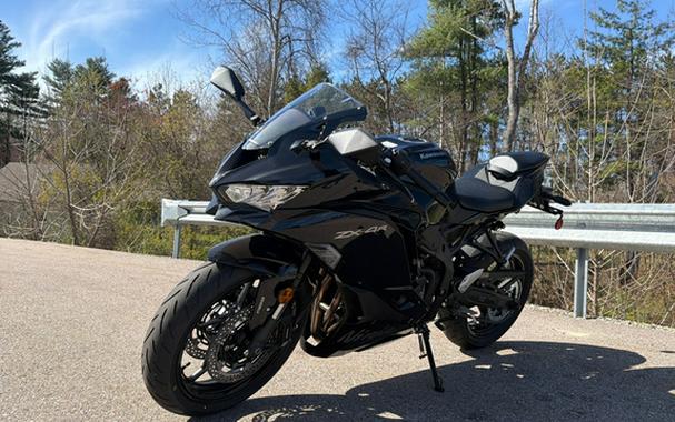 2026 Kawasaki NINJA ZX-4R ABS