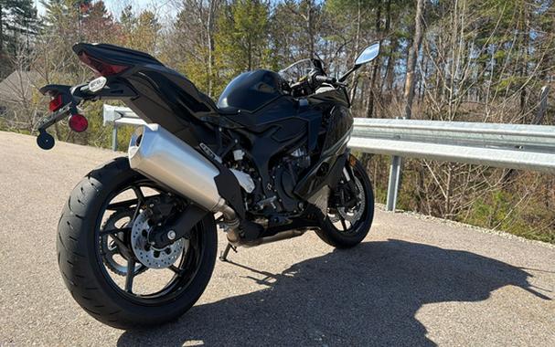 2026 Kawasaki NINJA ZX-4R ABS