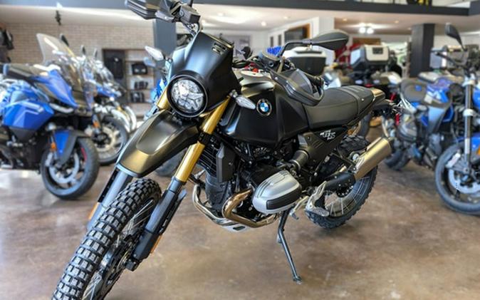 2026 BMW R 12 G/S Night Black Matte G/S