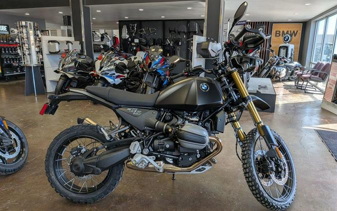 2026 BMW R 12 G/S Night Black Matte G/S