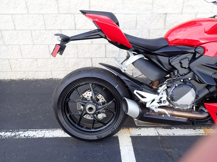 2022 Ducati Streetfighter V2